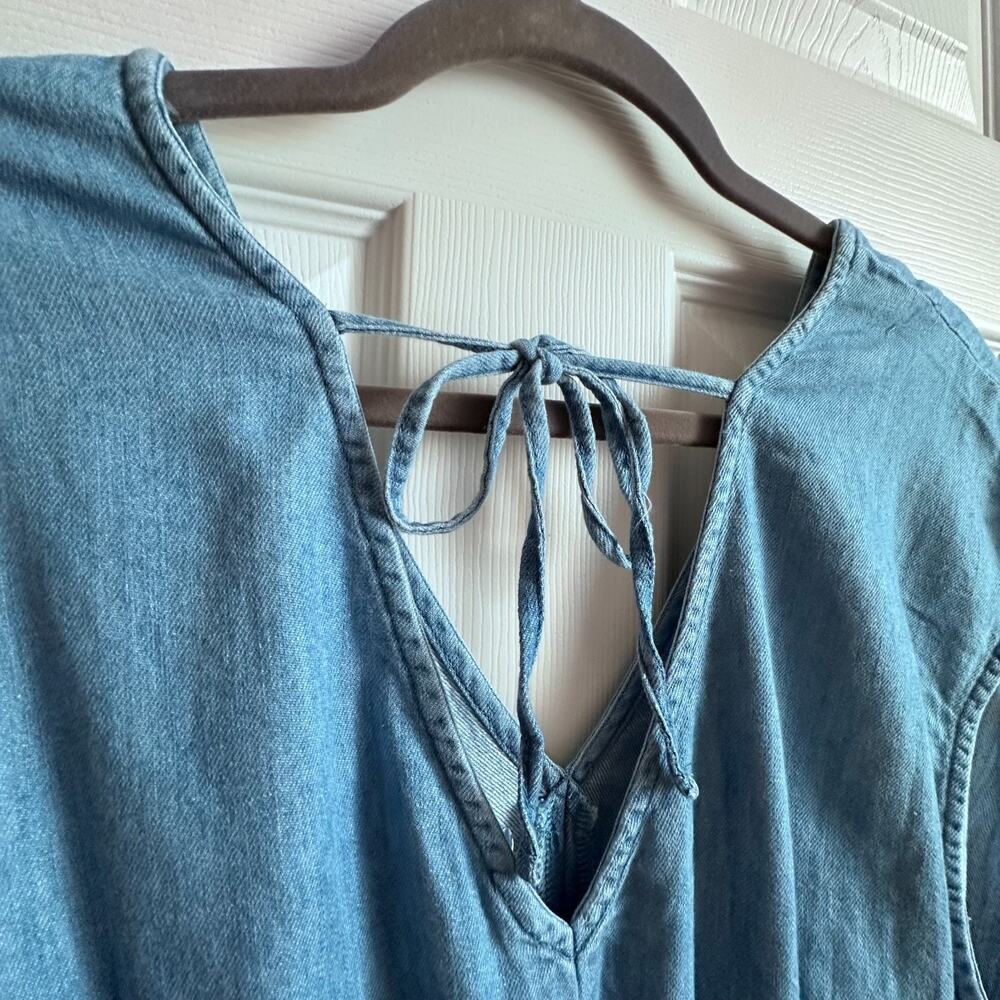 Old Navy Womens Large Blue Cotton Chambray Smocked Waist Defined V-Neck Boho Top - Picture 4 of 6